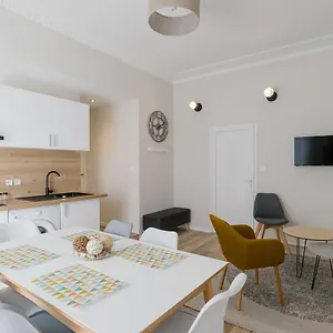 Apartment Flat Saint Charles, Marseille